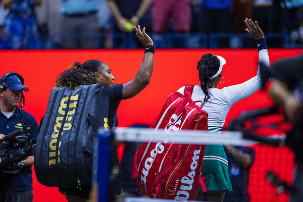 也展示了他 也展示了他