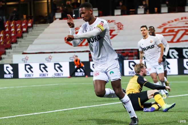 斜长传弱侧 斜长传弱侧